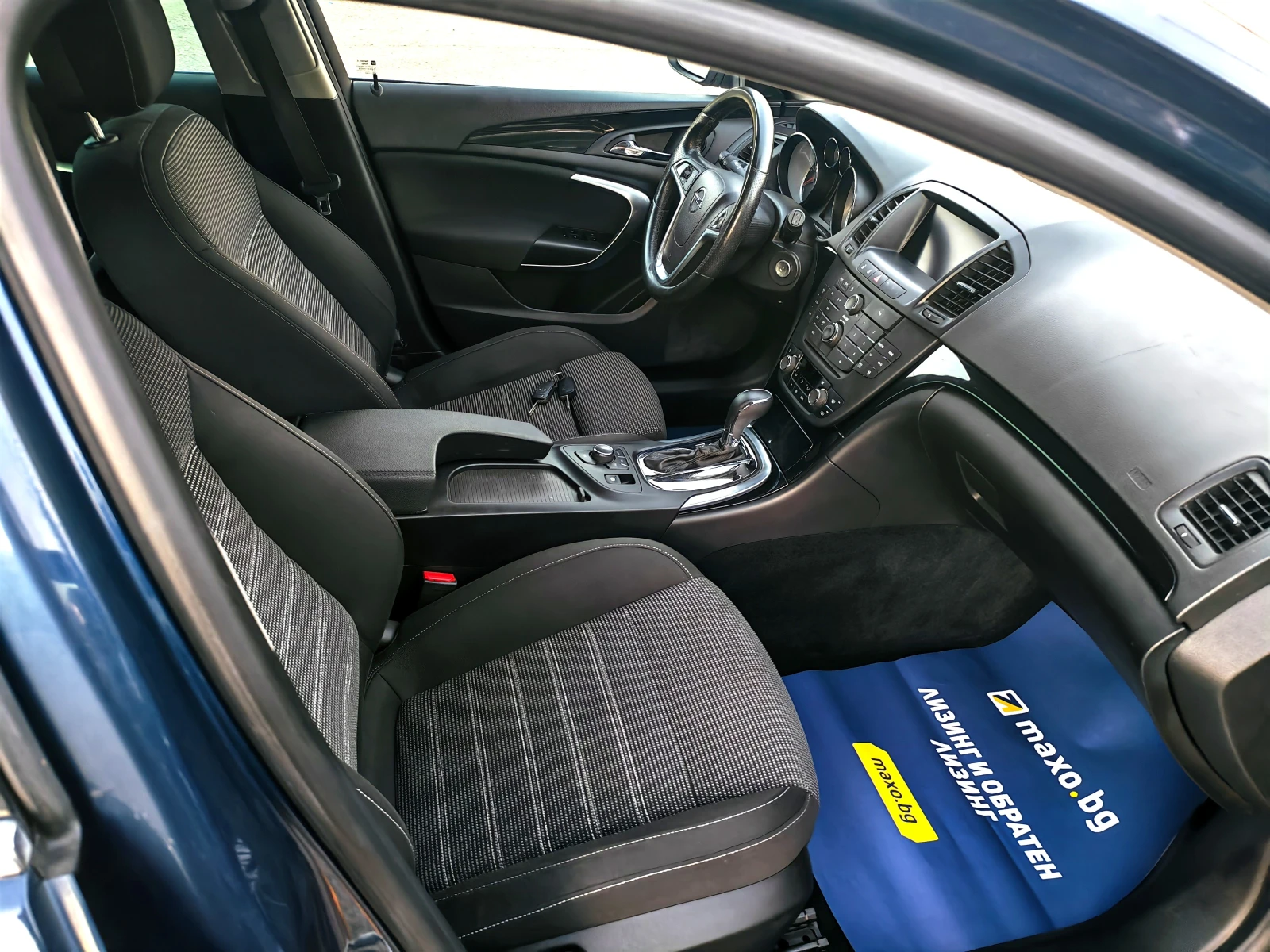 Opel Insignia 2.0D-АВТОМАТИК, снимка 12 - Автомобили и джипове - 55619213