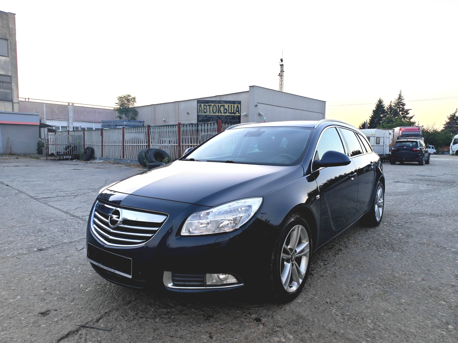Opel Insignia 2.0D-АВТОМАТИК, снимка 3 - Автомобили и джипове - 55619213