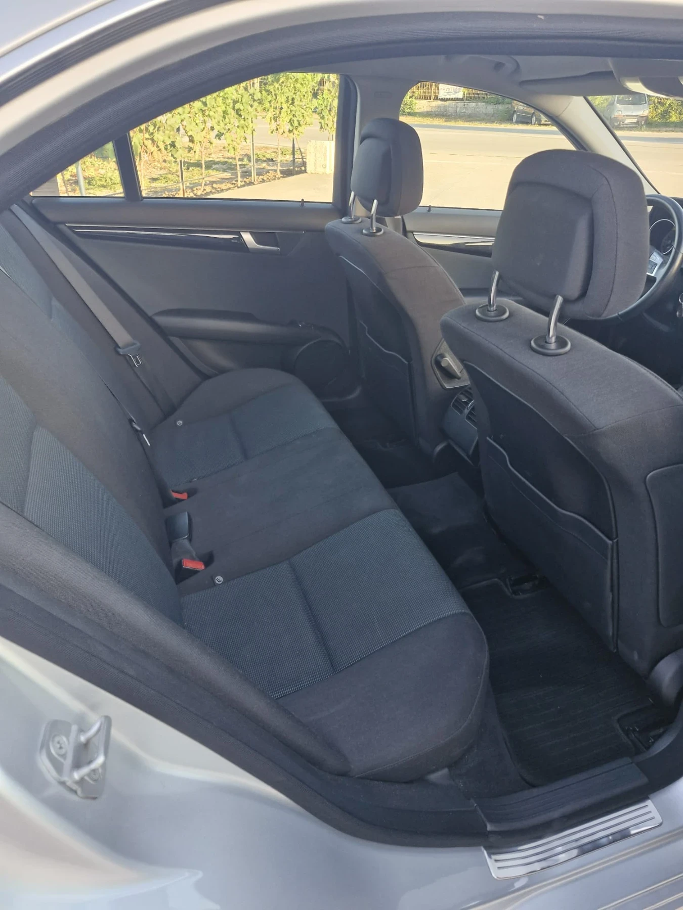 Mercedes-Benz C 200 Facelift, снимка 13 - Автомобили и джипове - 55896159