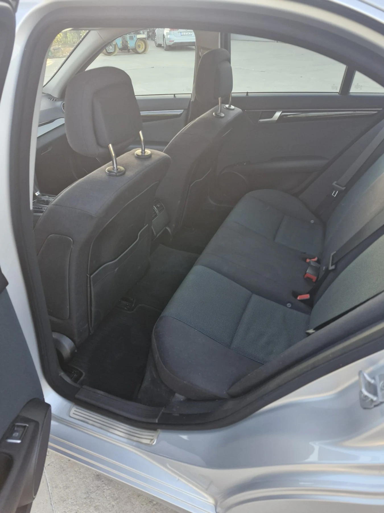 Mercedes-Benz C 200 Facelift, снимка 15 - Автомобили и джипове - 55896159