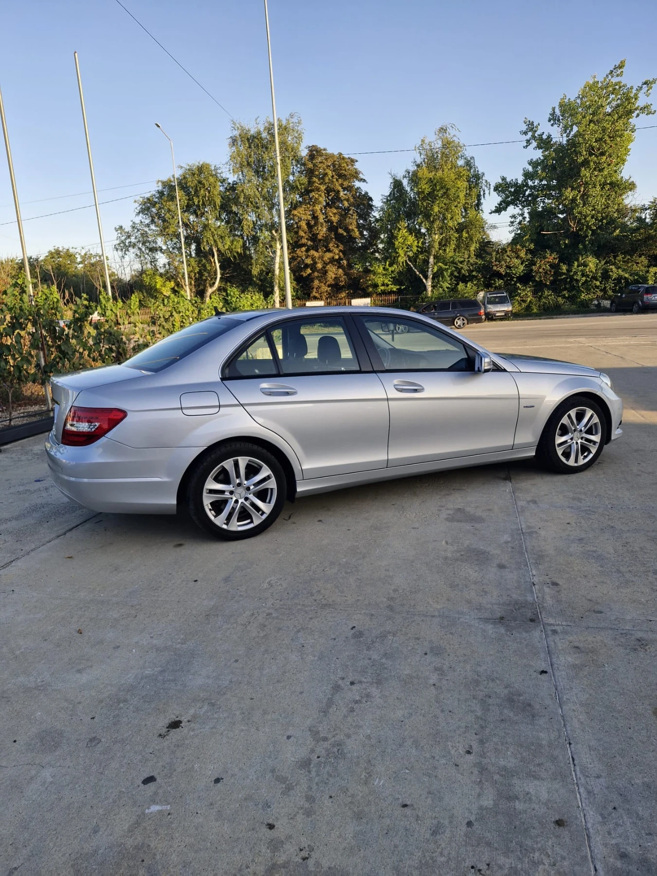 Mercedes-Benz C 200 Facelift, снимка 7 - Автомобили и джипове - 55896159
