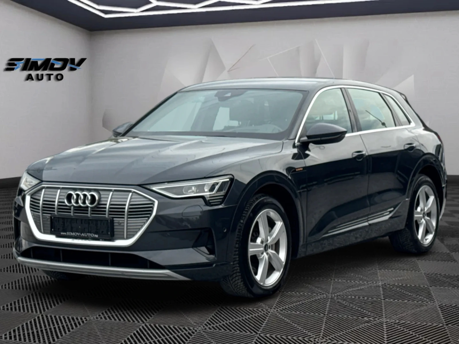 Audi E-Tron 55 97%-SOH S-LINE ДИСТРОНИК HEAD-UP ДИСПЛЕЙ KEYLES