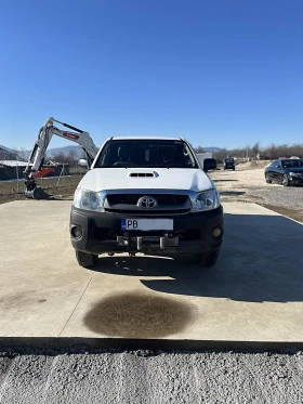 Toyota Hilux 2.5d4d 4x4, снимка 2