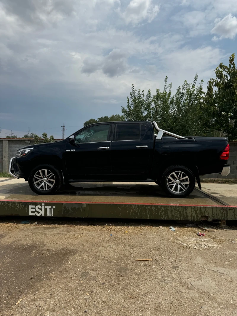 Toyota Hilux, снимка 7 - Автомобили и джипове - 48790040