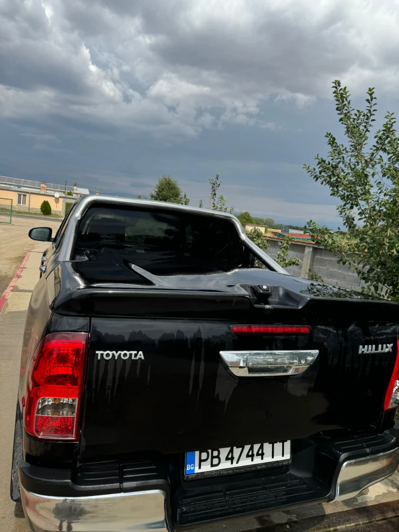 Toyota Hilux, снимка 8 - Автомобили и джипове - 48790040