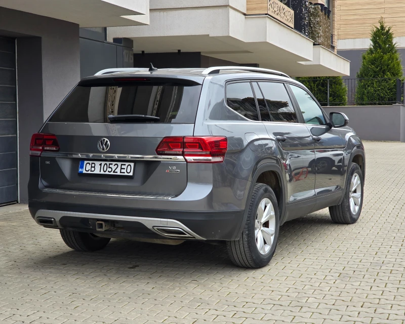 VW Atlas 3.6 V6 SE, снимка 5 - Автомобили и джипове - 53430977