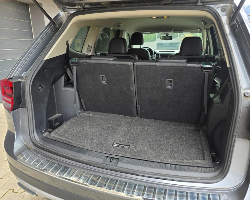 VW Atlas 3.6 V6 SE, снимка 6 - Автомобили и джипове - 53430977