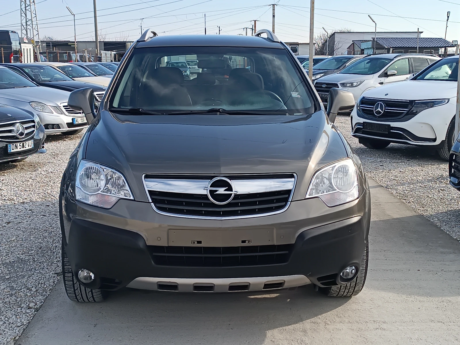 Opel Antara 2.4 BENZIN 4X4 - изображение 2