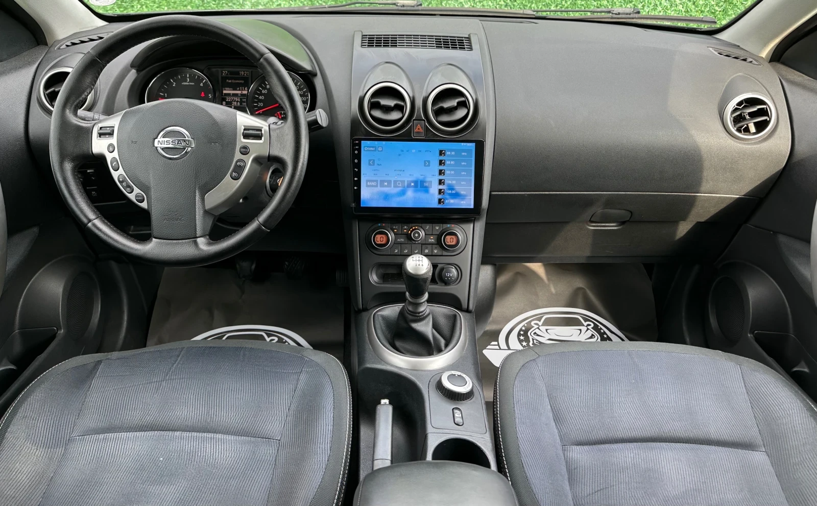 Nissan Qashqai Qashqai + 2 PANORAMA  2.0  4x4  150ks  7 МЕСТЕН - изображение 9
