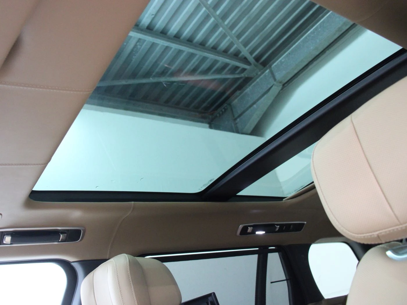 Land Rover Range rover LWB P530 Autobiography - изображение 8