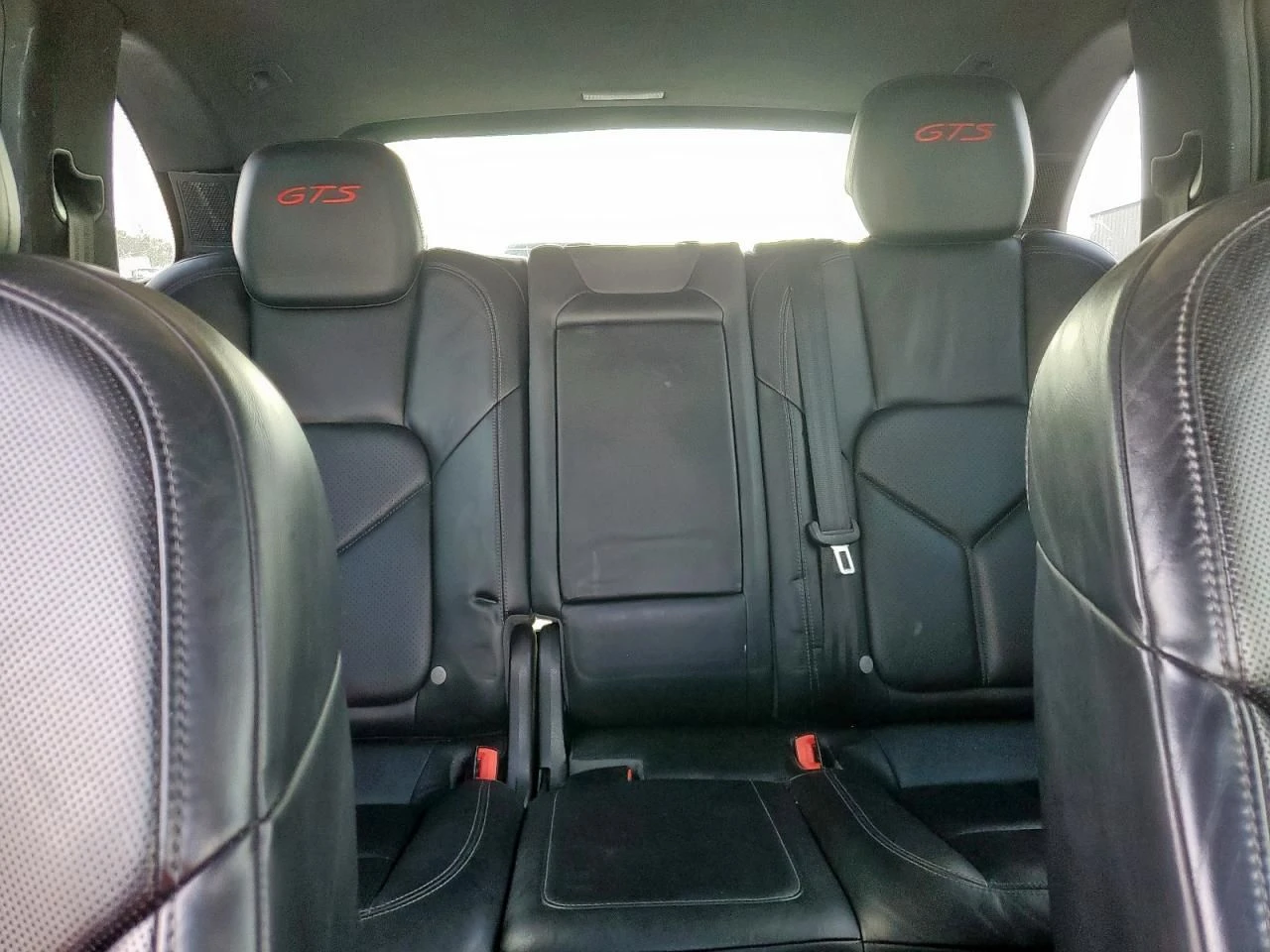 Porsche Cayenne  - изображение 10