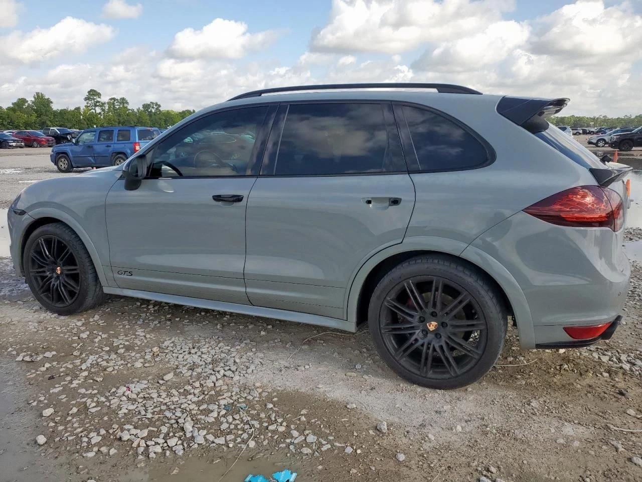 Porsche Cayenne  - изображение 2