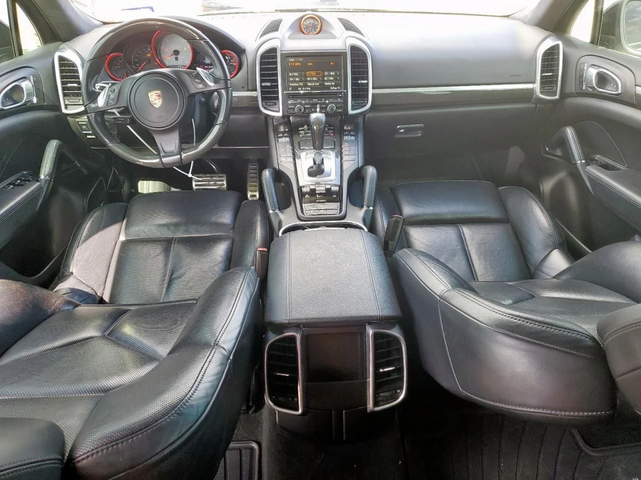 Porsche Cayenne  - изображение 8
