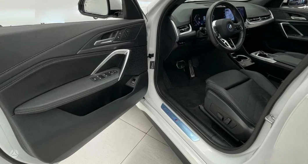 BMW X1 xDrive23d M Pack - изображение 3