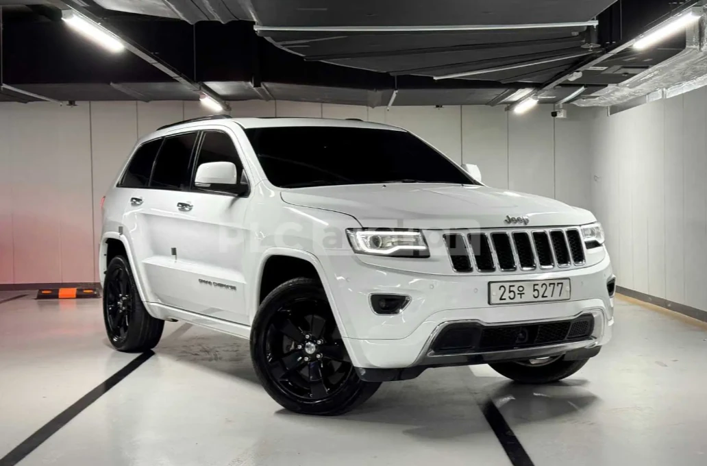 Jeep Grand cherokee OVERLAND* DISTRONIC* 8ZF | Auto.bg — изображение 1
