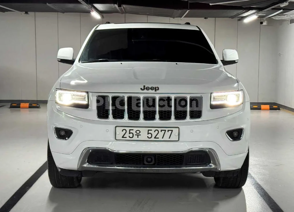 Jeep Grand cherokee OVERLAND* DISTRONIC* 8ZF, снимка 3 - Автомобили и джипове - 54160836
