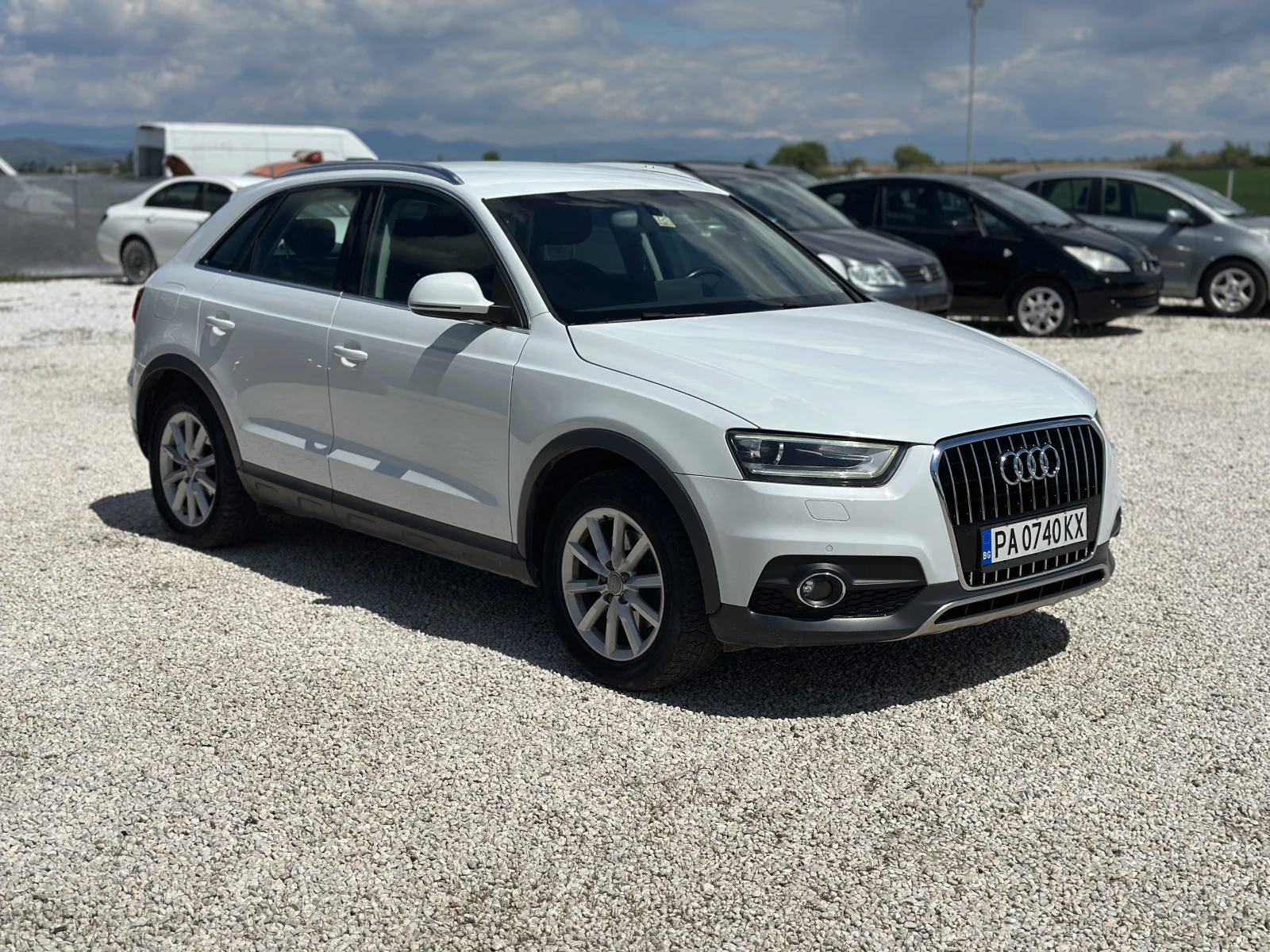 Audi Q3 2.0 TDI | EXCLUSIVE | QUATTRO | КАСКО | ОБСЛУЖЕНА , снимка 3 - Автомобили и джипове - 54357604