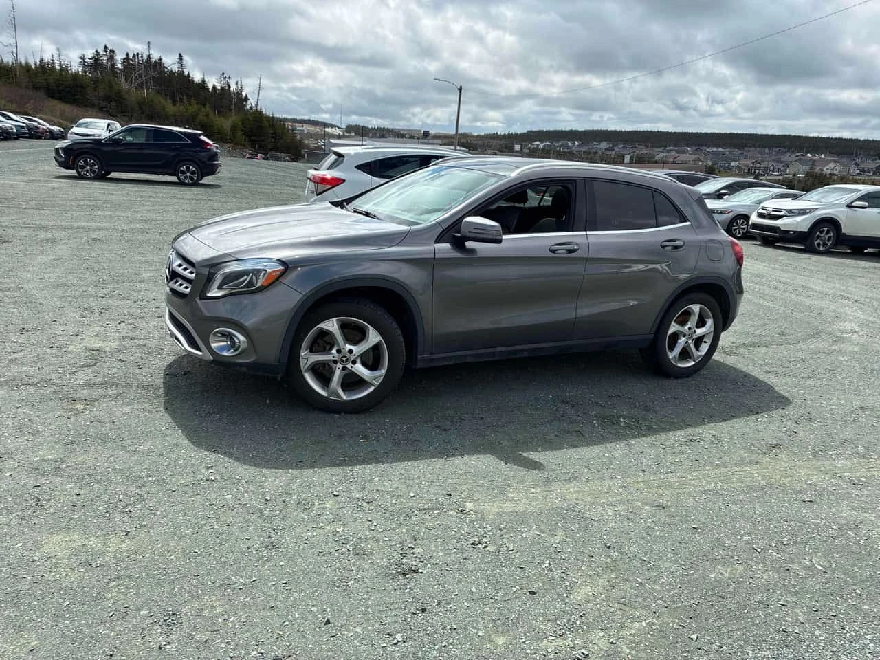 Mercedes-Benz GLA * 250 * АВТОКРЕДИТ * ОТ ПРЕДСТАВИТЕЛСТВО, снимка 3 - Автомобили и джипове - 54775113