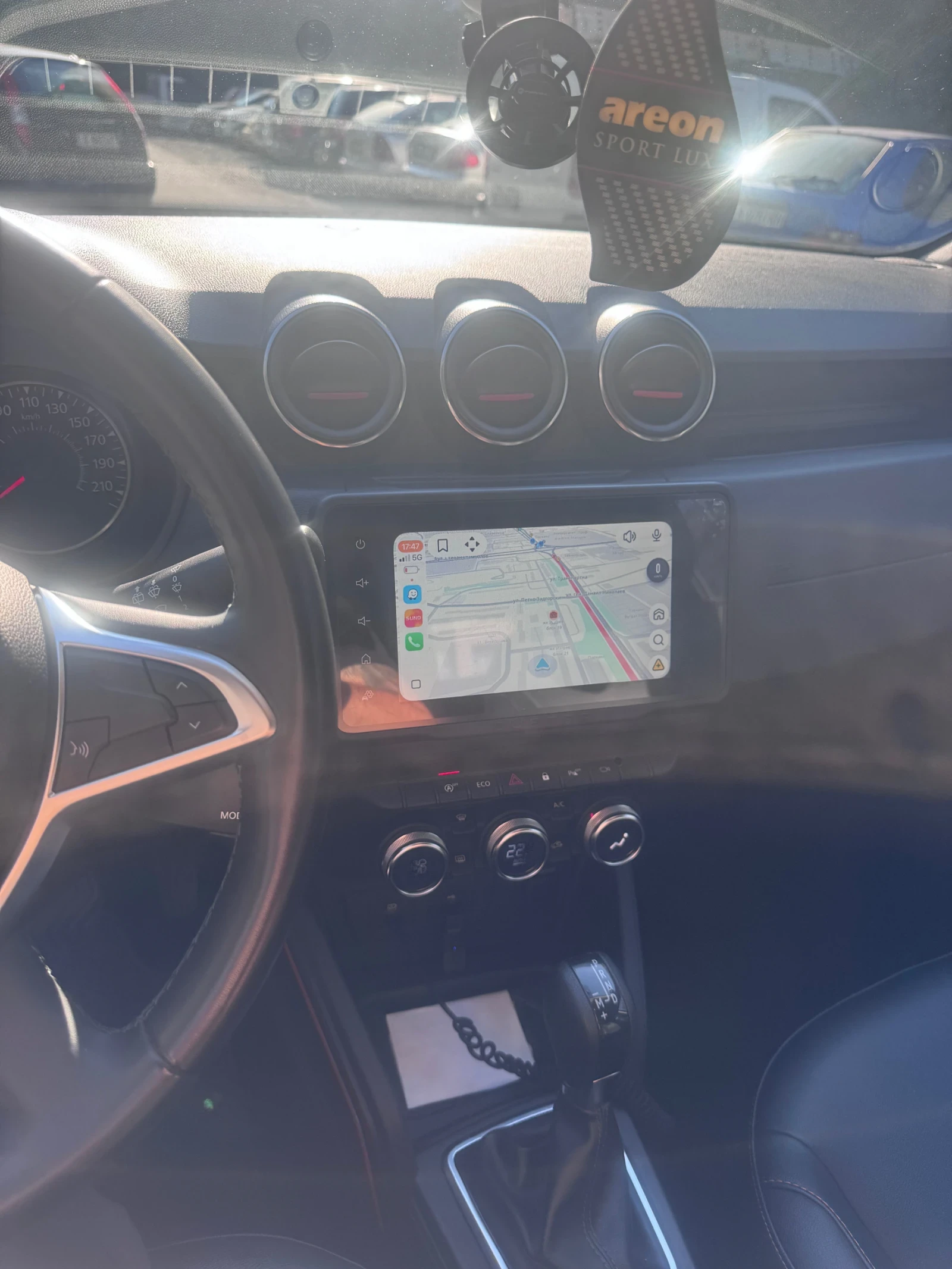 Dacia Duster 1.3, снимка 9 - Автомобили и джипове - 55617536