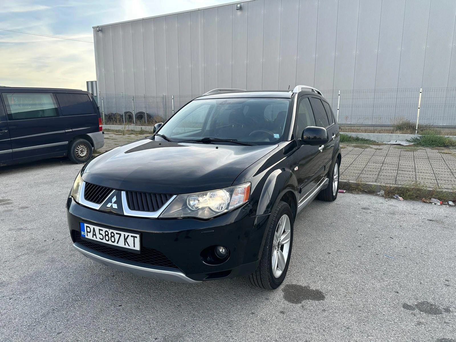 Mitsubishi Outlander 2.4, снимка 2 - Автомобили и джипове - 56079696