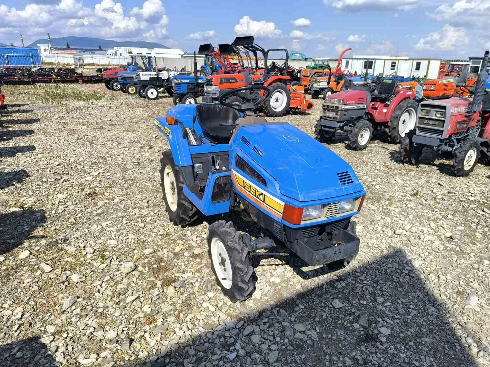 Трактор Kubota, снимка 12 - Селскостопанска техника - 55792013