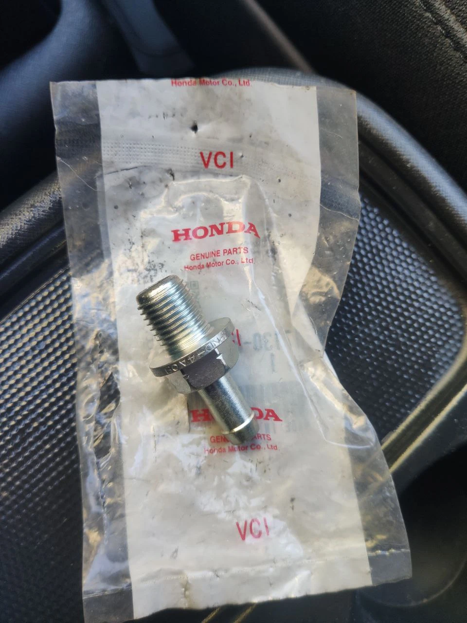 PCV клапан Honda 17130-PND-A01 нов оригинал (CR-V / Accord / Civic)