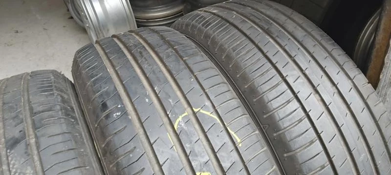 Гуми Летни 205/65R15, снимка 3 - Гуми и джанти - 32283021