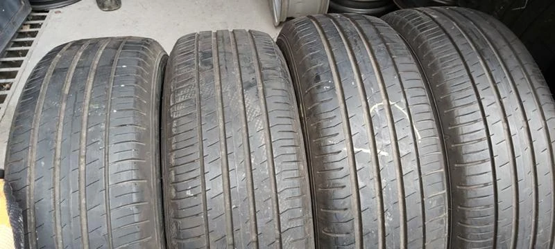 Гуми Летни 205/65R15, снимка 1 - Гуми и джанти - 32283021