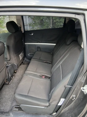 Toyota Corolla verso 2.2 D4D, снимка 4
