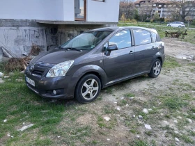 Toyota Corolla verso 2.2 D4D, снимка 3