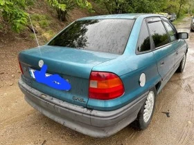 Opel Astra 1.6 gaz, снимка 8