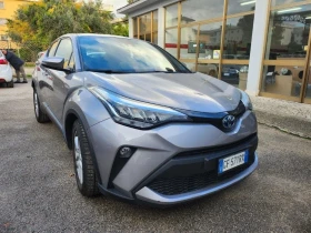 Toyota C-HR 1.8 Hybrid Вкл.вс.такси, снимка 2