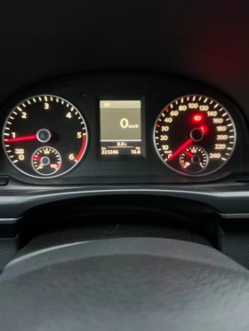 VW Touran 2.0 TDI 7 местен, снимка 12