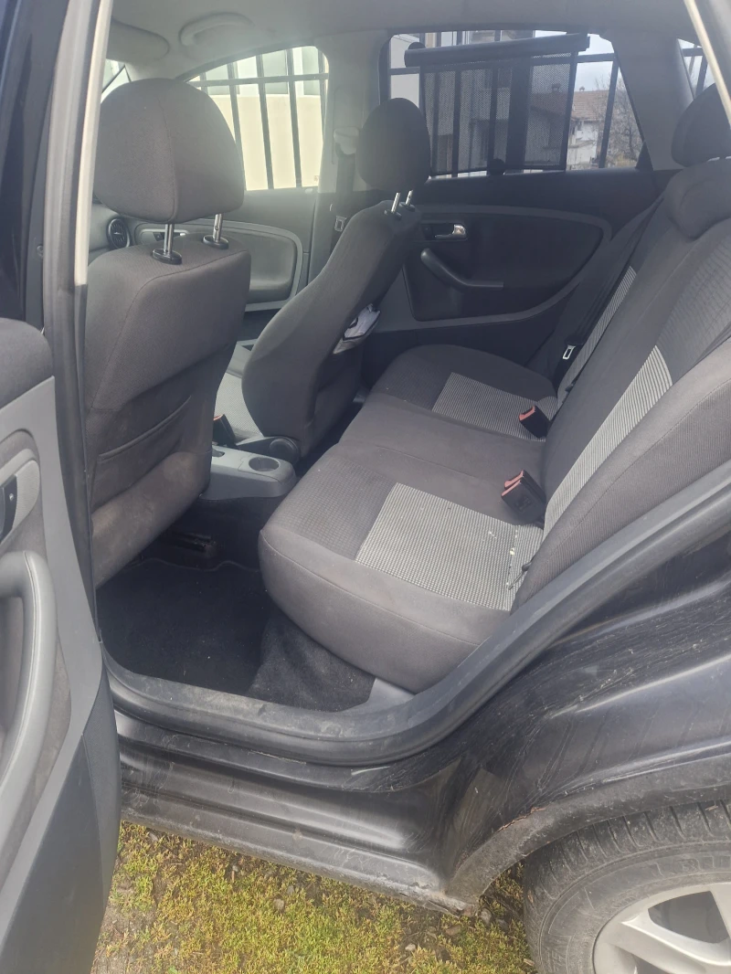 Seat Ibiza, снимка 6 - Автомобили и джипове - 46334764