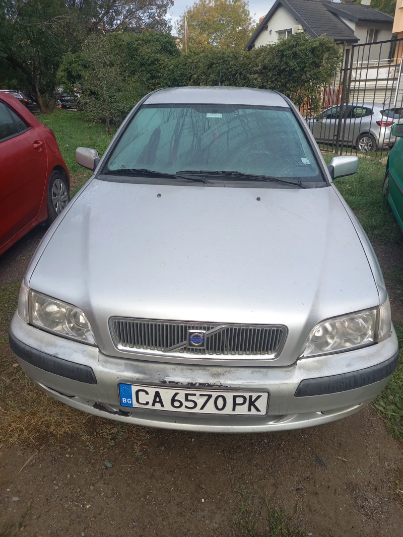 Volvo V40, снимка 1 - Автомобили и джипове - 47549303