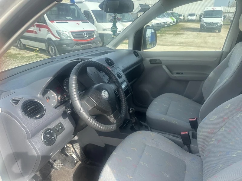 VW Caddy, снимка 11 - Автомобили и джипове - 49682791
