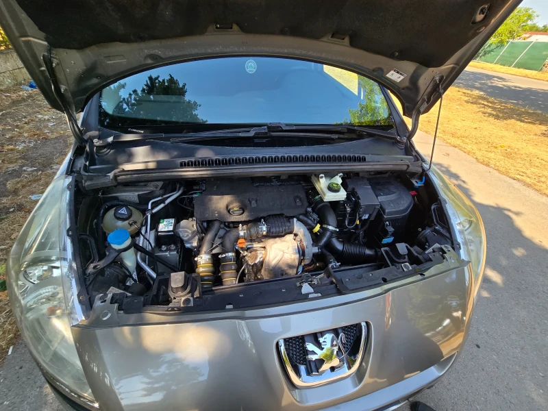 Peugeot 5008 1.6 EHDI , снимка 5 - Автомобили и джипове - 51898875