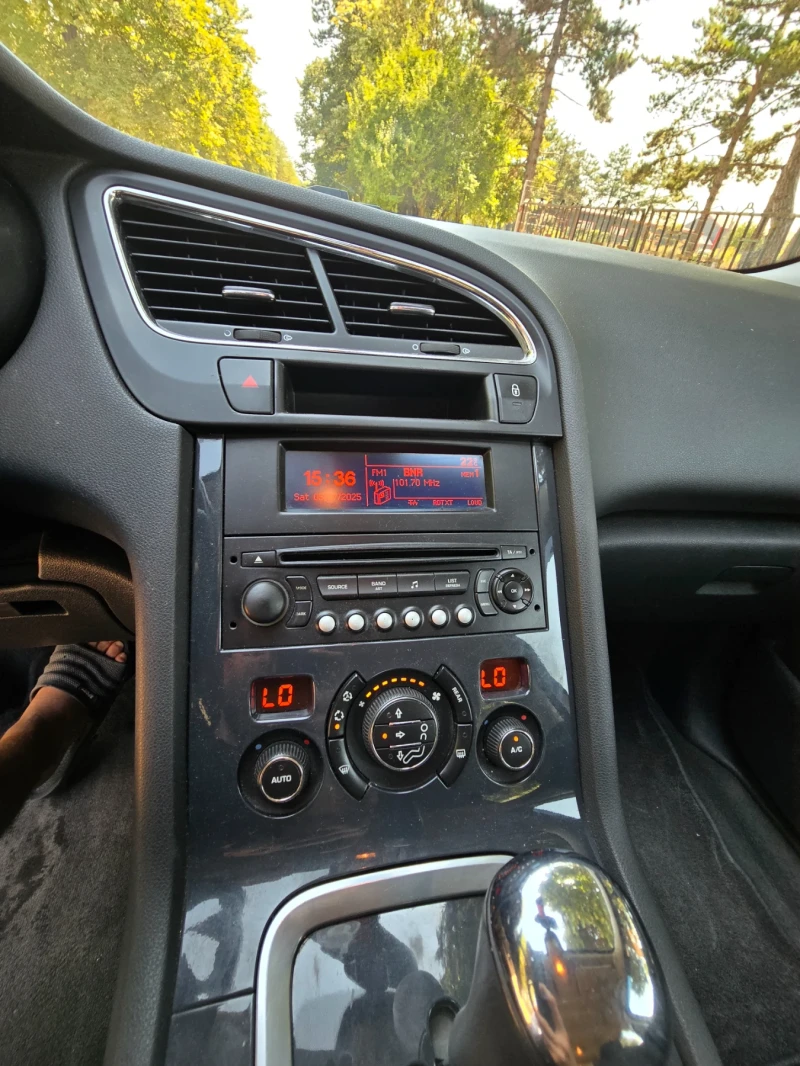 Peugeot 5008 1.6 EHDI , снимка 6 - Автомобили и джипове - 51898875