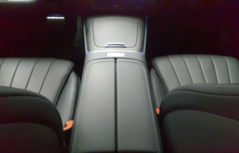 Mercedes-Benz E 400 PLUG-IN* AMG* 4M* BURM* MEMORY* DISTR* 360 CAM* KE, снимка 10 - Автомобили и джипове - 51754780