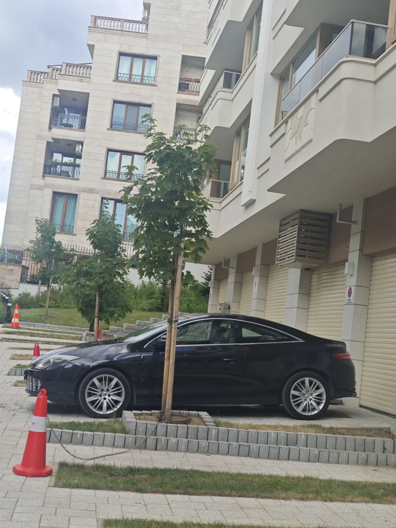 Renault Laguna Coupe, снимка 4 - Автомобили и джипове - 52408274