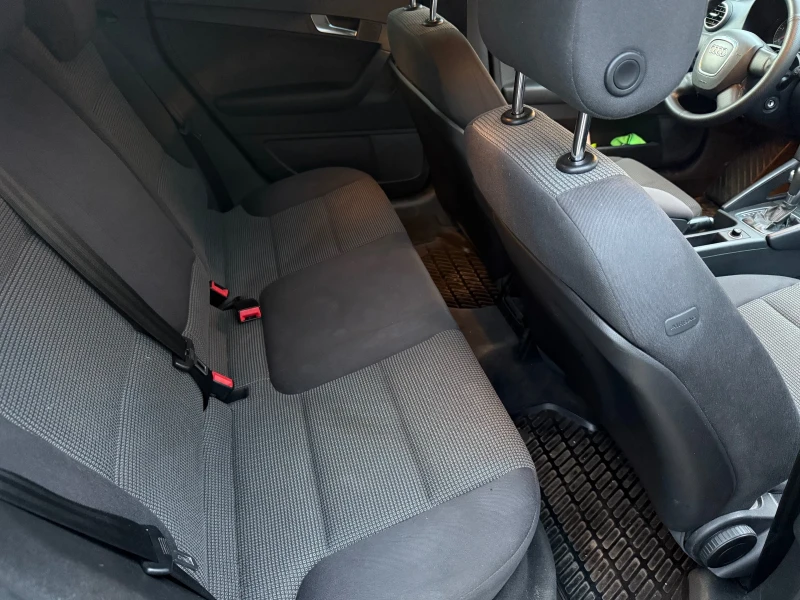 Audi A3 1.9 105 к.с АВТОМАТ, снимка 10 - Автомобили и джипове - 52531799