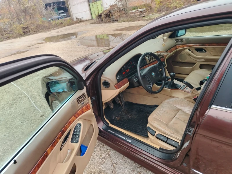 BMW 525, снимка 8 - Автомобили и джипове - 52625213