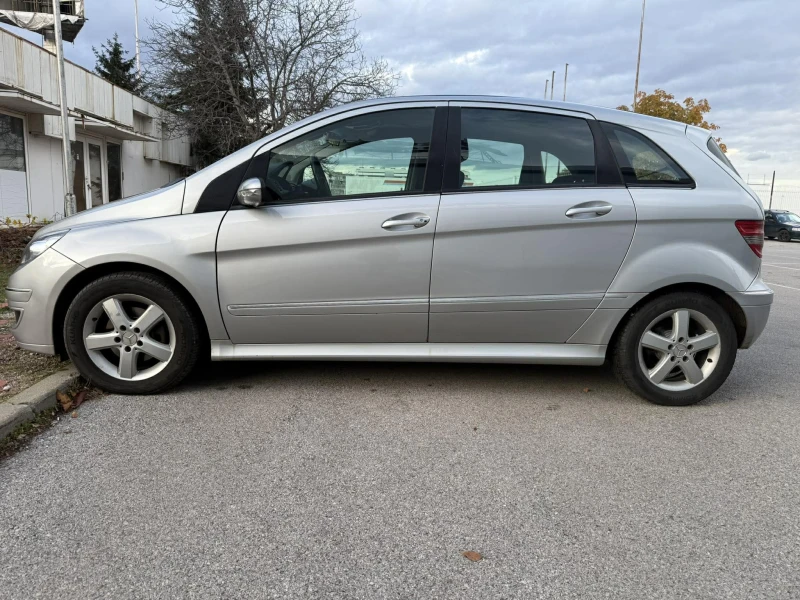 Mercedes-Benz B 180, снимка 3 - Автомобили и джипове - 53000796