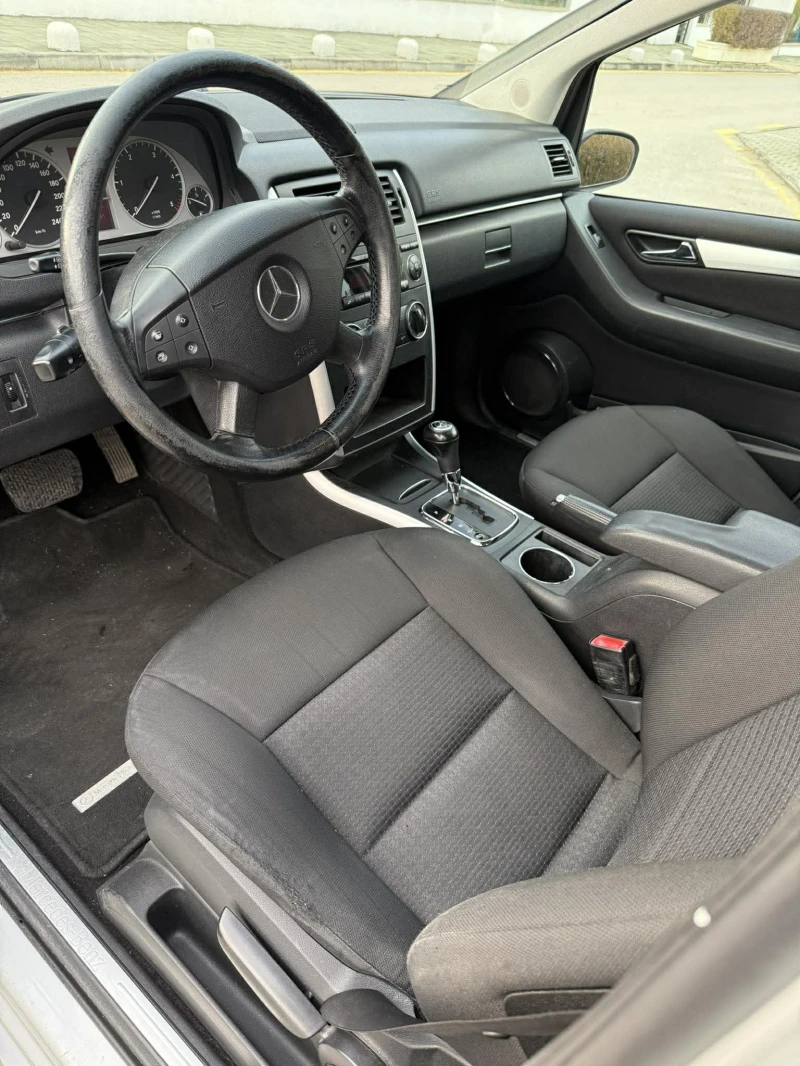 Mercedes-Benz B 180, снимка 4 - Автомобили и джипове - 53000796