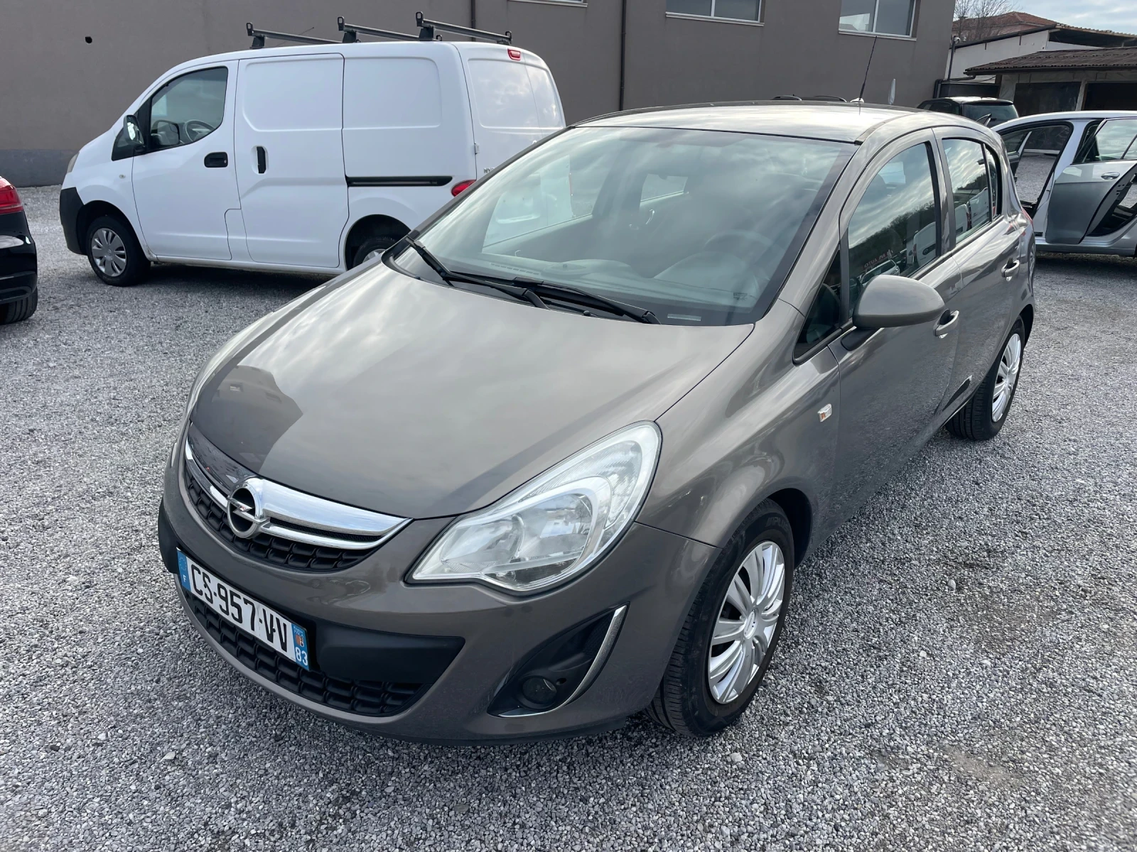 Opel Corsa 1.2i EVRO5 - [1] 