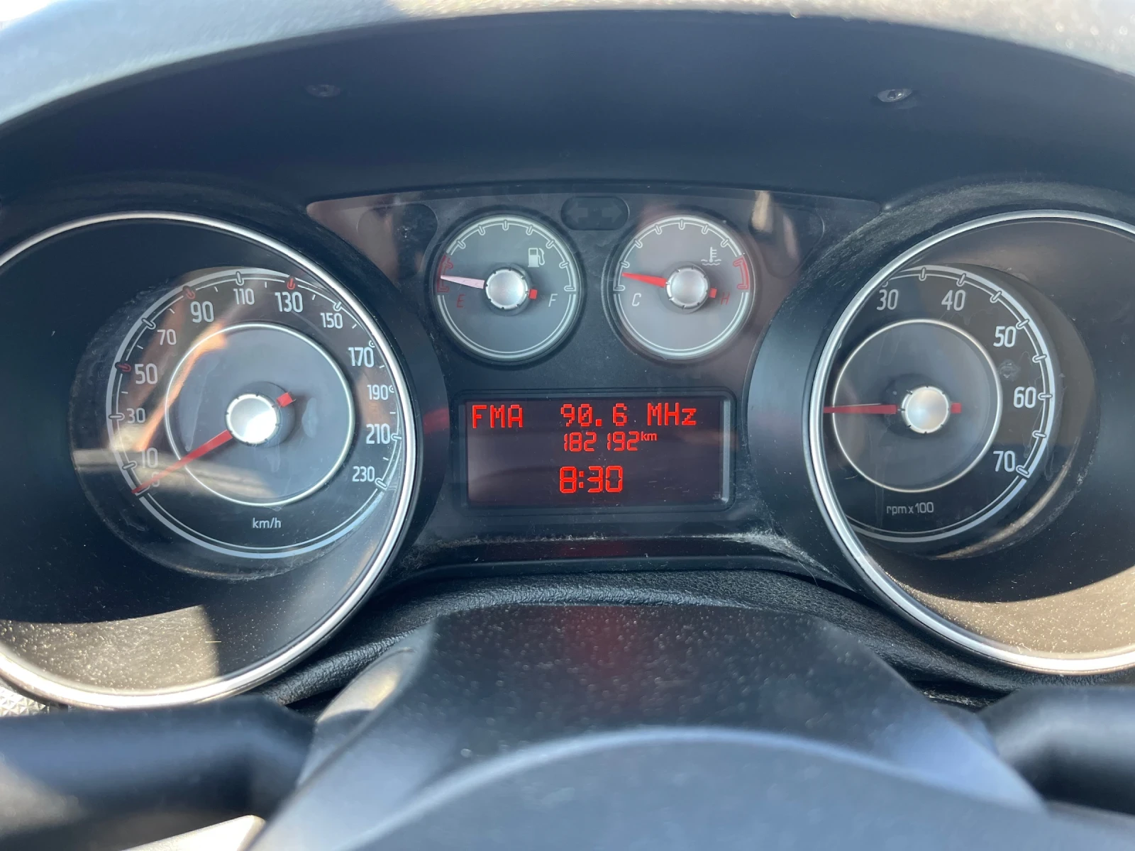 Fiat Punto 1.2 , 70 к.с. - изображение 8