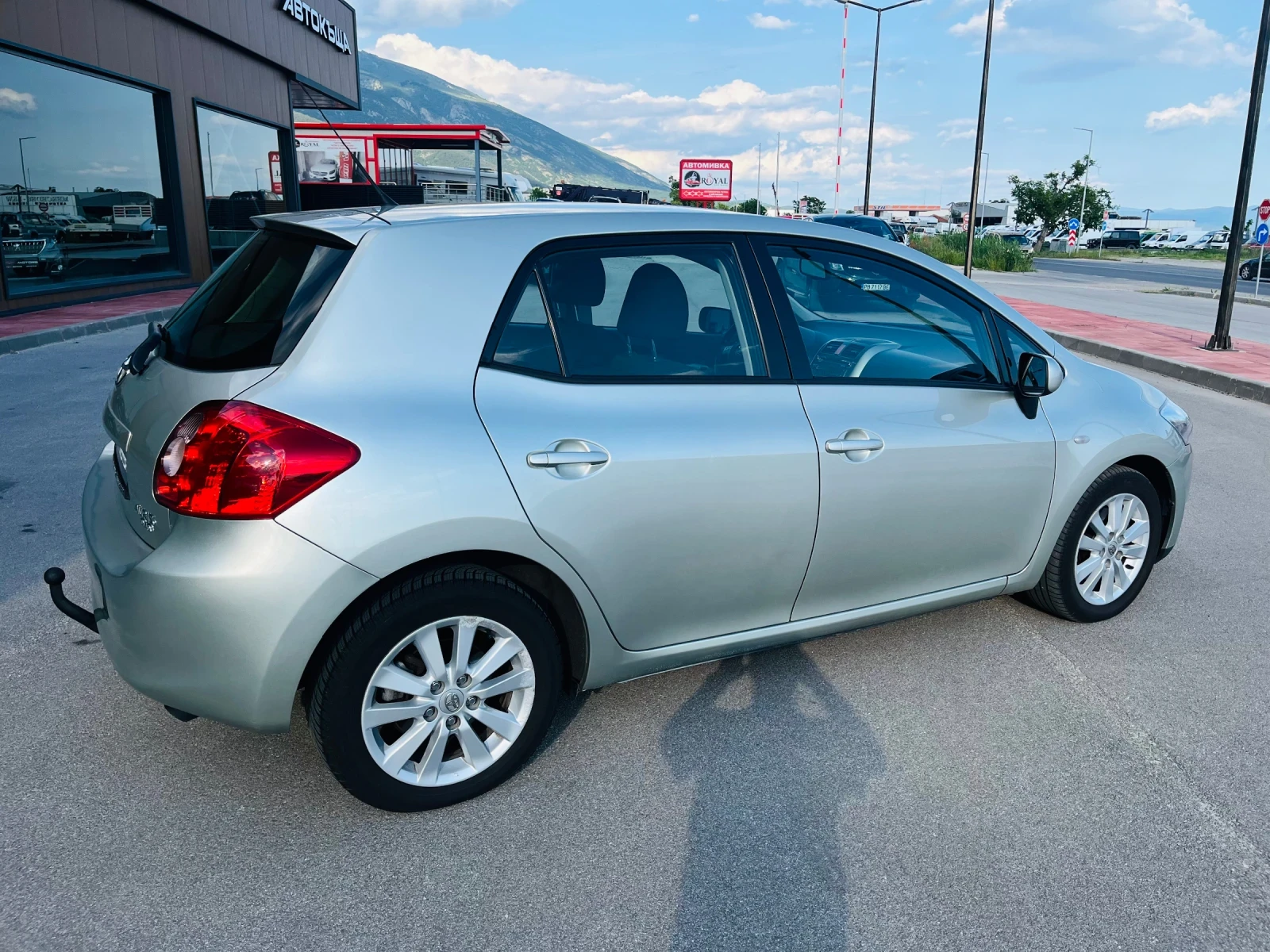 Toyota Auris  2.0-D4D-126к.с.;Keyless-Go;БЕЛГИЯ - изображение 4
