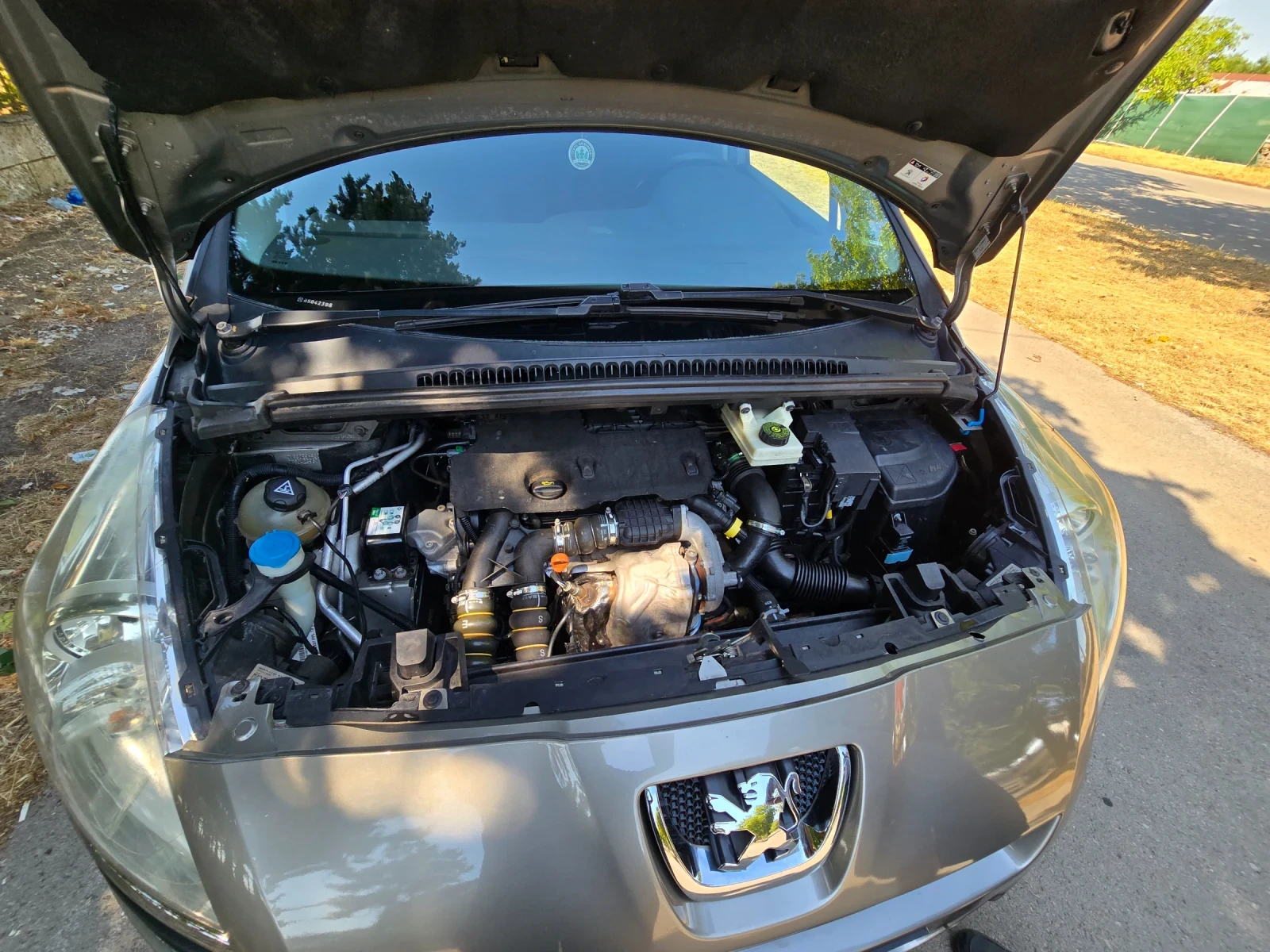 Peugeot 5008 1.6 EHDI  - изображение 5