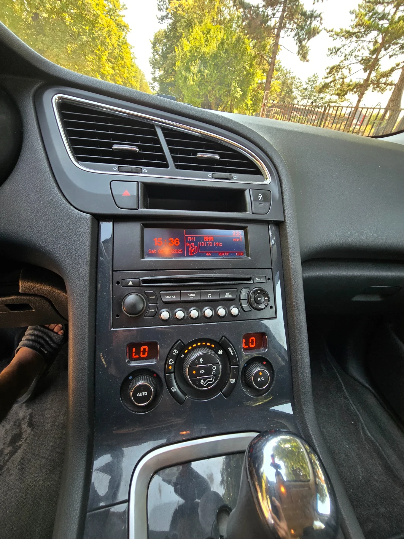 Peugeot 5008 1.6 EHDI  - изображение 6