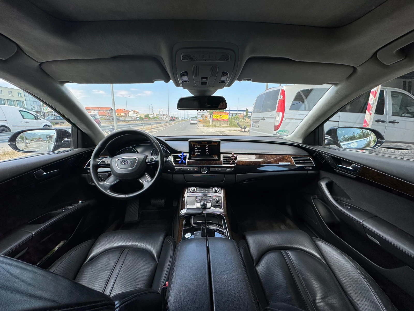 Audi A8 4.2 TDI - изображение 3